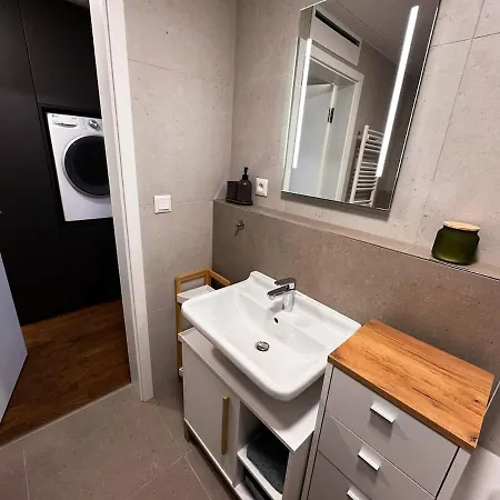 דירה Metropolis Executive Suite, 24-7 Check In *